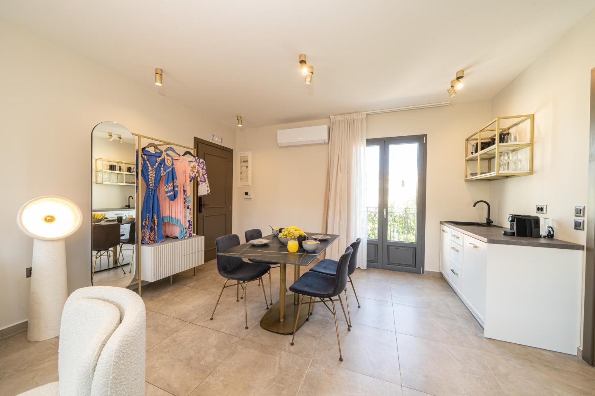 Kantada Central Suite Аргостолион Екстериор снимка